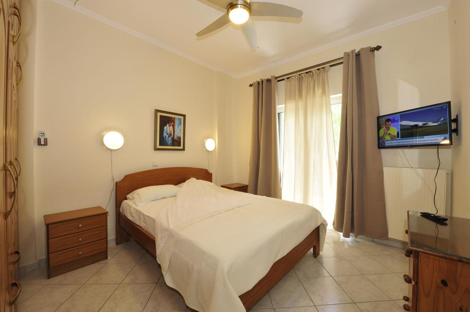 Peloponeese Corinthos Seaside Villa For Short Rent Kültér fotó