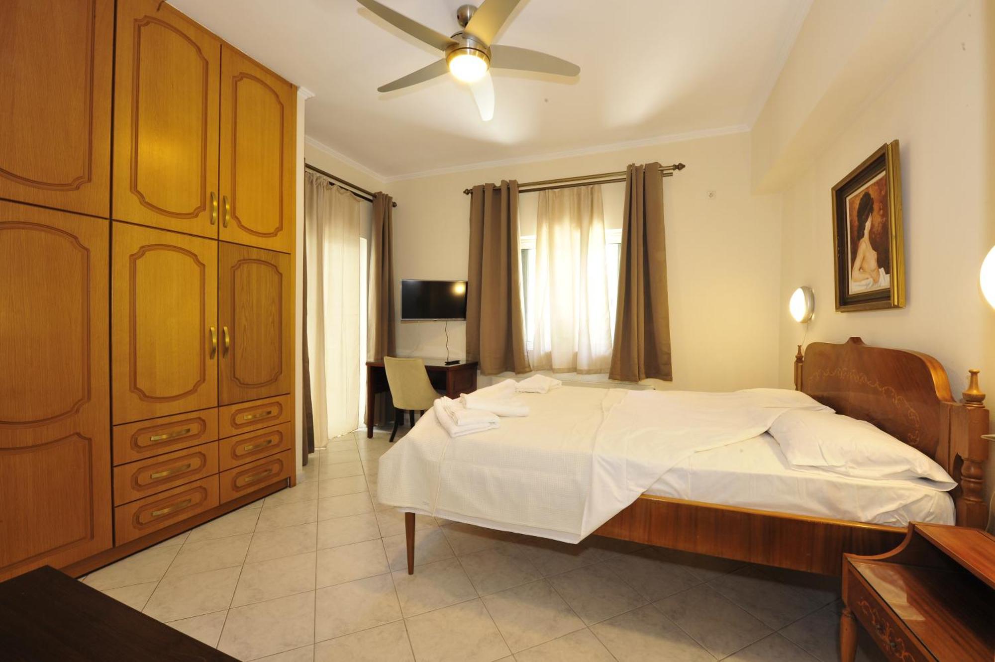 Peloponeese Corinthos Seaside Villa For Short Rent Kültér fotó